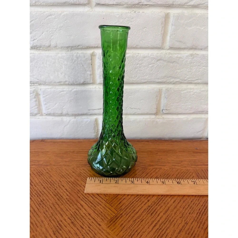 The Unbranded Brand vintage bud